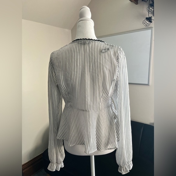 3/$15 Sheer Striped V-Neck Women's Top - Picture 3 of 7